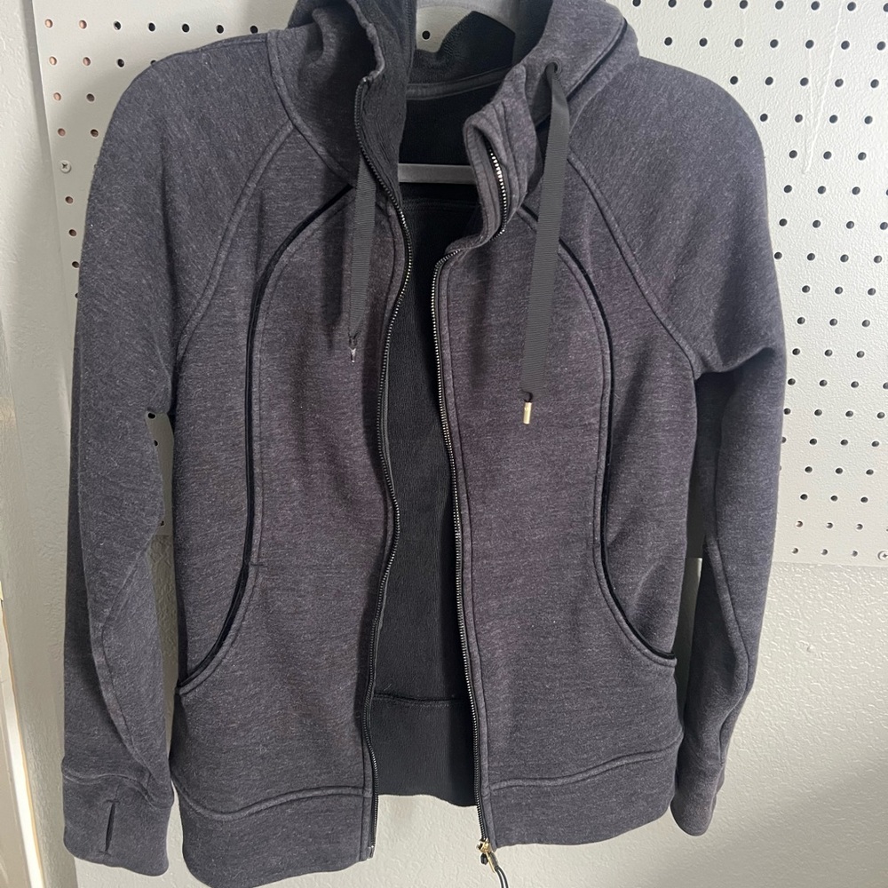 LuluLemon Zip up